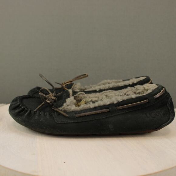 Ugg Sherpa Lined Moccasin Slippers Womens 8 Black Suede Upper Slip On - Picture 5 of 9